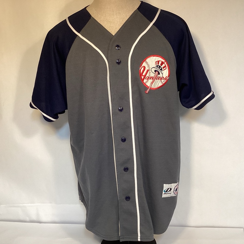 New York Yankees Gray and Blue Baseball Jersey Mens size Large by Dynasty